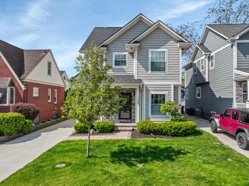 631 Chambers St, Royal Oak, MI, 48067-1901 | Card Image