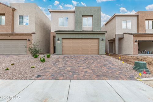 8829 N Sherry Cervi Way, Tucson, AZ, 85743 | Card Image