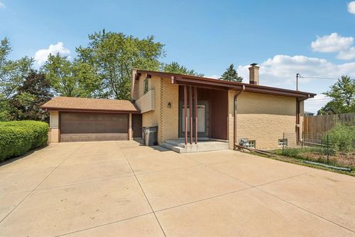 W138S6995 Sherwood Circle, Muskego, WI, 53150 | Card Image