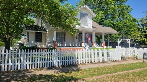 201 N Main St, Leonard, TX, 75452 | Card Image