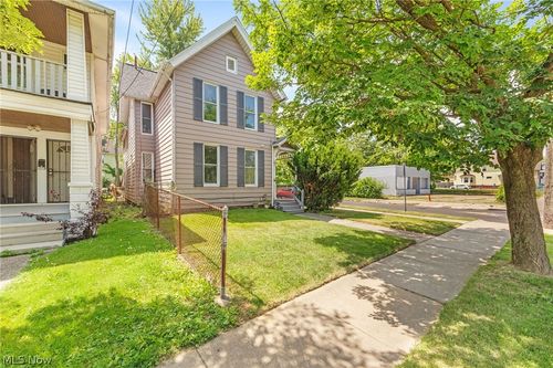 3333 Denison Ave, Cleveland, OH, 44109-2620 | Card Image