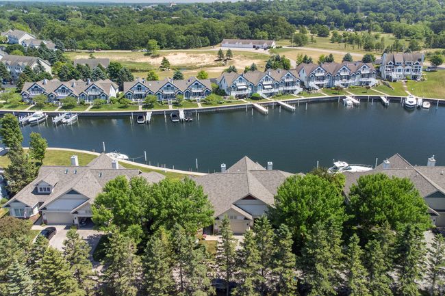 8_Harbor_Point_Ln-62 | Image 68