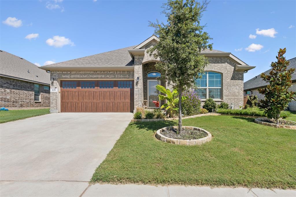 Smart Strike Trl, Granbury, TX 76049