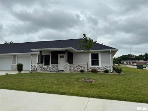 2815 N 23rd St, Quincy, IL, 62305 | Card Image
