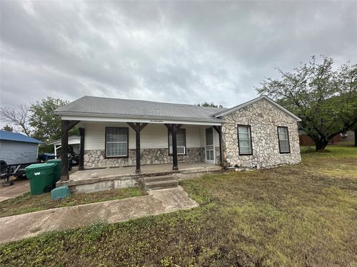617 E 5th St, Ferris, TX, 75125-2307 | Card Image