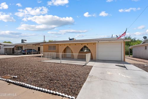 1511 S Grand Dr, Apache Junction, AZ, 85120-6181 | Card Image