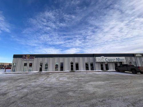 {{alt}} | Card Image