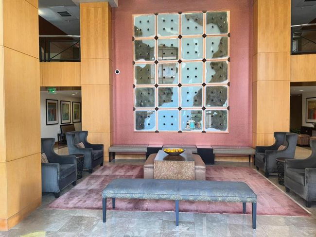 Building Entry | Image 5