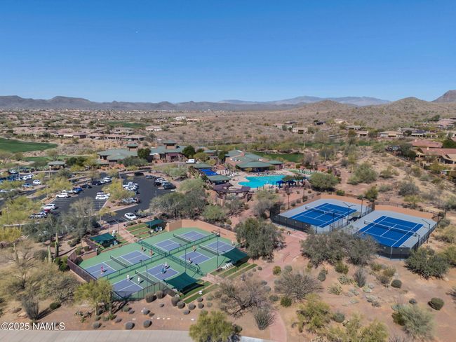 41310 N Clear Crossing Ct, House other with 2 bedrooms, 2 bathrooms and null parking in Anthem AZ | Image 39
