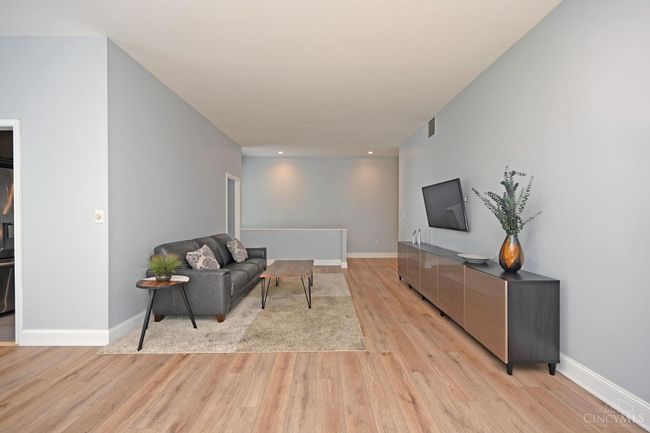 2320 Dina Ave, Condo with 2 bedrooms, 2 bathrooms and null parking in Cincinnati OH | Image 11