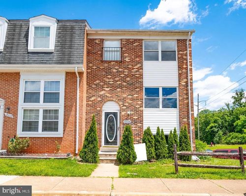 8308 Shady Grove Cir, MANASSAS, VA, 20110-4680 | Card Image