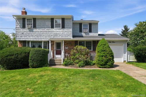 53 Comerford St, Port Jefferson Station, NY, 11776-3801 | Card Image
