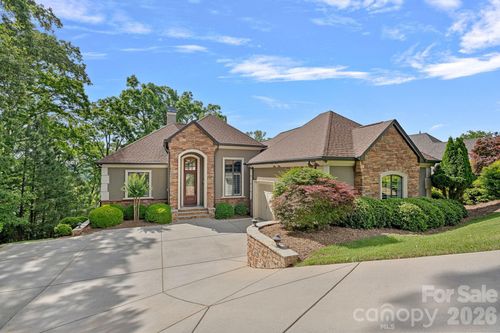 3225 Lake Pointe Dr, Belmont, NC, 28012-6749 | Card Image