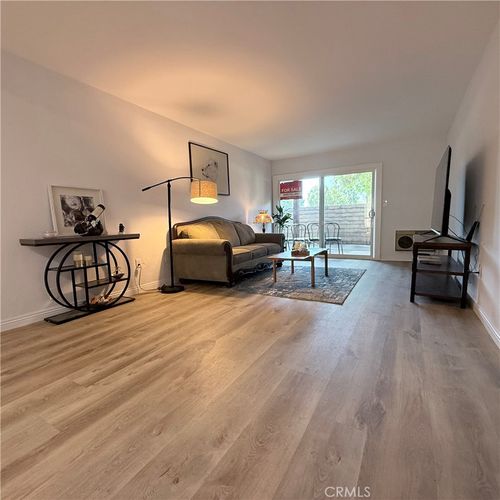 93-1000 W Macarthur Blvd, Santa Ana, CA, 92707-4653 | Card Image
