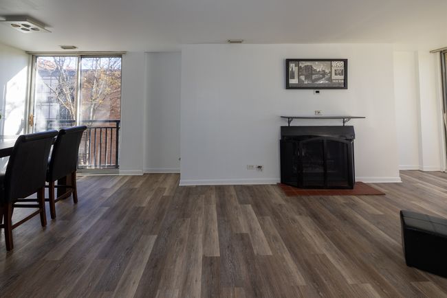 APT-3L - 1833 Four Lakes Ave, Condo with 2 bedrooms, 1 bathrooms and 1 parking in Lisle IL | Image 18