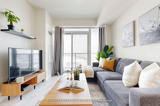 1001 - 9000 Jane St, Condo with 2 bedrooms, 2 bathrooms and null parking in Concord ON | Image 10