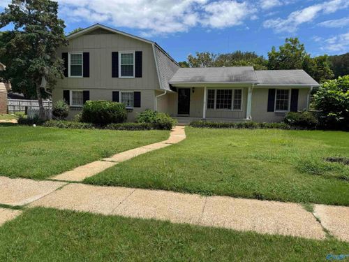 10209 Plantation Dr Se, Huntsville, AL, 35803-1827 | Card Image