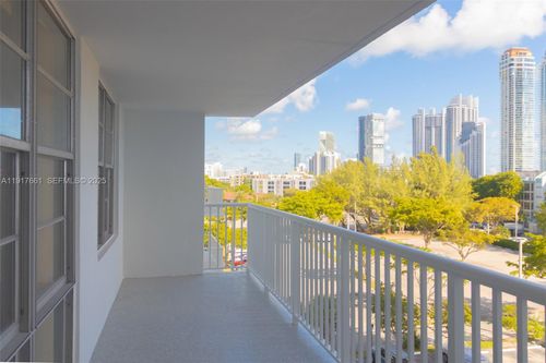 apt-617-231 174th St, Sunny Isles Beach, FL, 33160-3316 | Card Image
