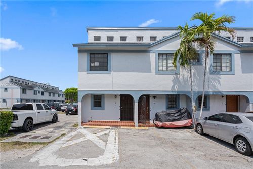 9-48-12035 Sw 18th St, Miami, FL, 33175-8749 | Card Image