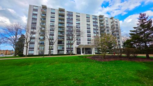 1b-9001 Golf Rd, Des Plaines, IL, 60016-1909 | Card Image