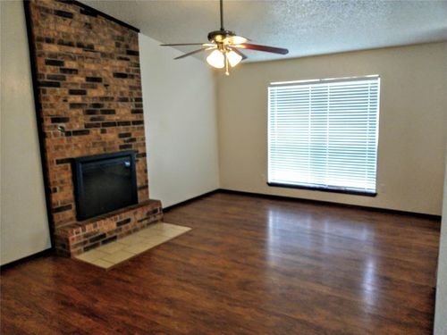 121 Stonewood Dr, Noble, OK, 73068-8453 | Card Image