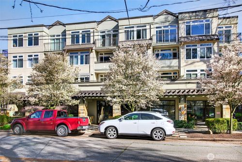 407-18 Dravus St, Seattle, WA, 98109-1687 | Card Image