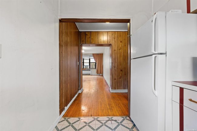 APT-1E - 34-40 79 Th St, Home with 3 bedrooms, 2 bathrooms and null parking in Jackson Heights NY | Image 8