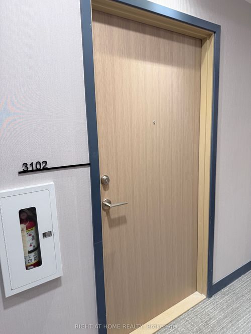 3102-395 Square 1 Dr, Mississauga, ON, L5B0P6 | Card Image