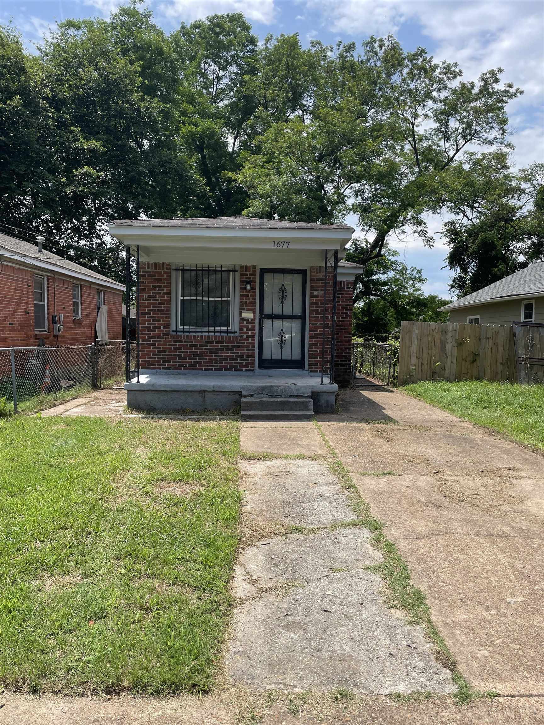 Brookins St, Memphis, TN 38108
