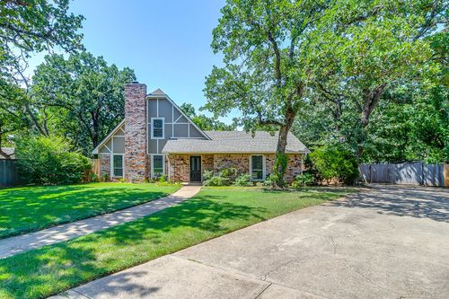 5716 Tumbleweed Ct, Arlington, TX, 76017-1135 | Card Image