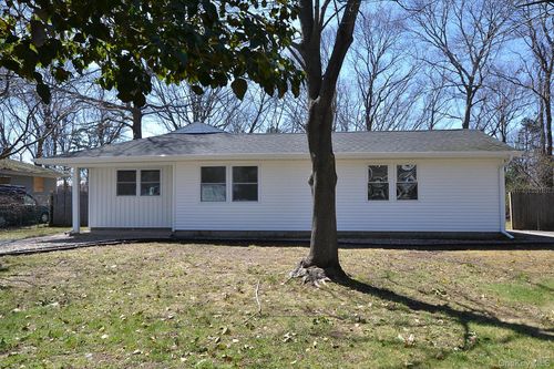47 Grand Avenue, Brookhaven, NY, 11967 | Card Image