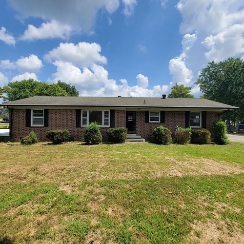 844 Oconnor St, Smithville, TN, 37166-2221 | Card Image