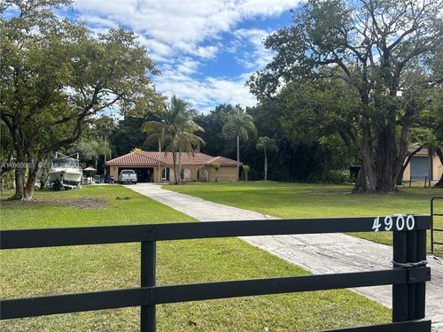 4900 Sw 178th Ave, Southwest Ranches, FL, 33331-1146 | Card Image
