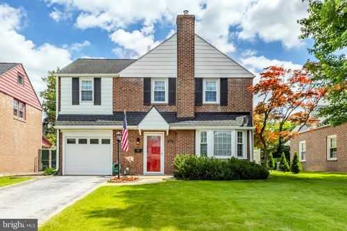 213 Oxford Hill Ln, HAVERTOWN, PA, 19083-2803 | Card Image