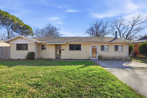 5420 Jane Anne St, Haltom City, TX, 76117-2033 | Card Image