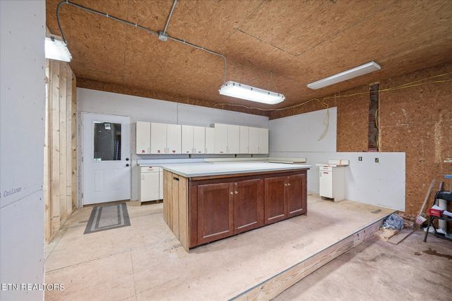 641 Island Ford Rd, House other with 4 bedrooms, 3 bathrooms and 2 parking in Lancing TN | Image 35