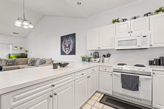 APT-303 - 4687 Wild Iris Dr, Condo with 2 bedrooms, 2 bathrooms and null parking in Myrtle Beach SC | Image 8