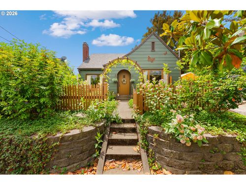 548 N Lombard St, Portland, OR, 97217-1574 | Card Image
