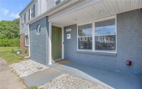 3250 Saxon Pl, Virginia Beach, VA, 23453-3018 | Card Image