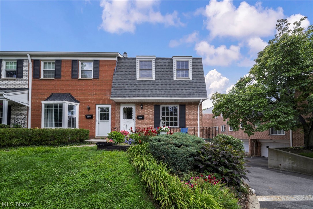 Residential in Fairview Park 5