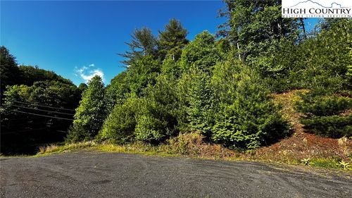 13 Peck Peak Rd, Jefferson, NC, 28640 | Card Image