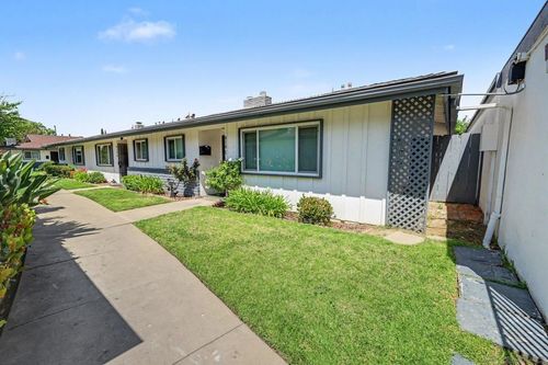 c-818 E Washington, Escondido, CA, 92025 | Card Image