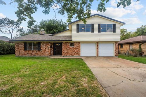 2013 17th Ave N, Texas City, TX, 77590-5347 | Card Image