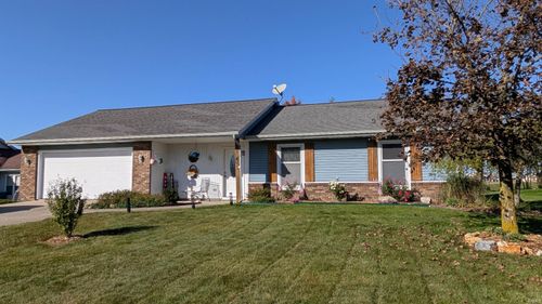 411 Greenbriar Dr, Bluffton, IN, 46714-1003 | Card Image