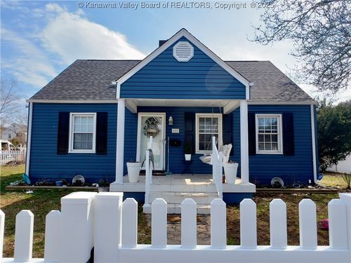 602 43rd St Se, Charleston, WV, 25304-2516 | Card Image