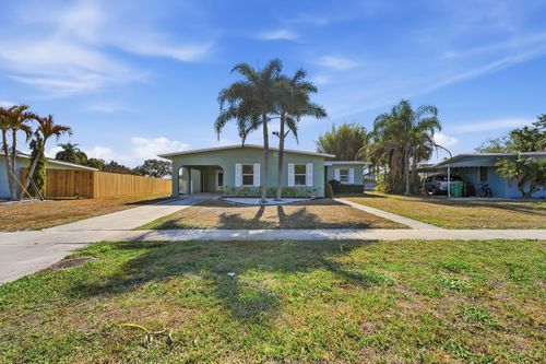 2817 Se Pocatello Rd, Port St Lucie, FL, 34952-5714 | Card Image