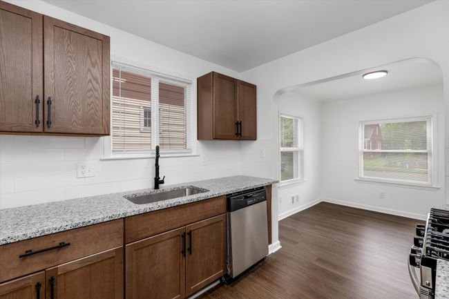 Kitchen | Image 10