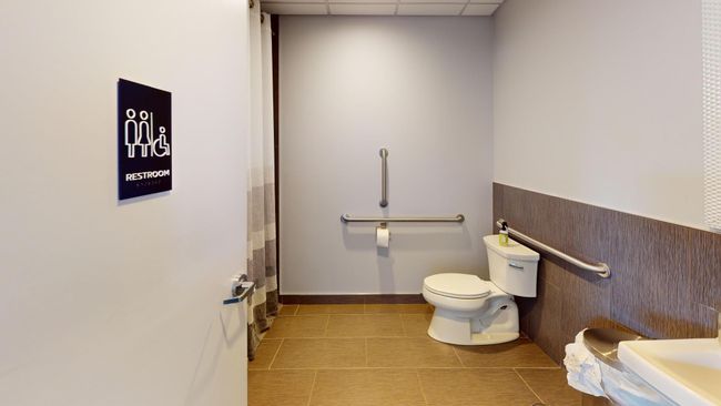 Interior | Image 4