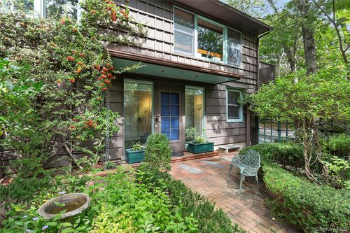 3700 Haywaters Rd, Cutchogue, NY, 11935 | Card Image