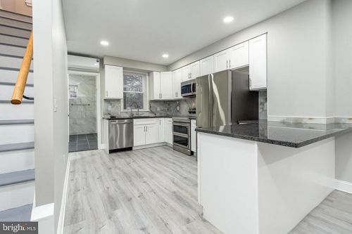 5208 Glenloch St, PHILADELPHIA, PA, 19124-1510 | Card Image